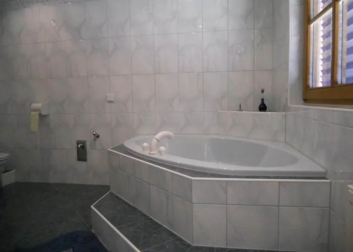 Ferienwohnungen/holiday Lederer Apartment *