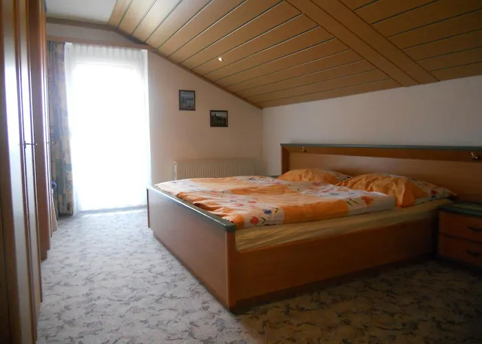 Ferienwohnungen/holiday Lederer *